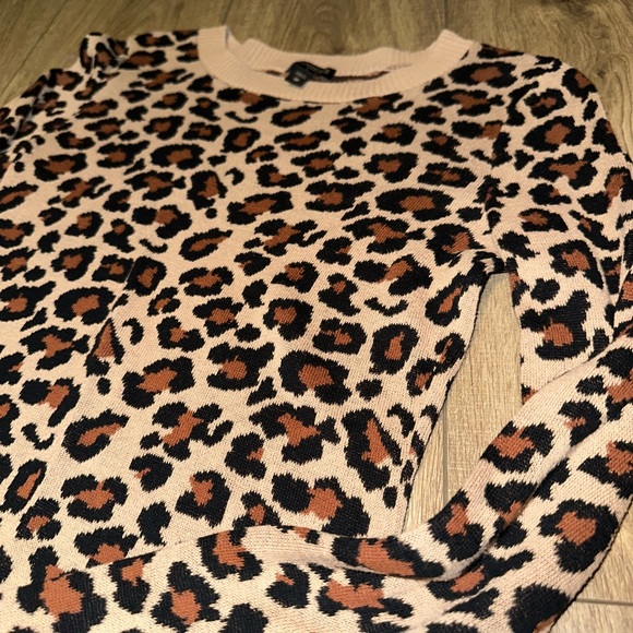 Express Cheetah print sweater - Picture 3 of 5